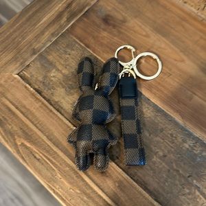 KEY CHAIN